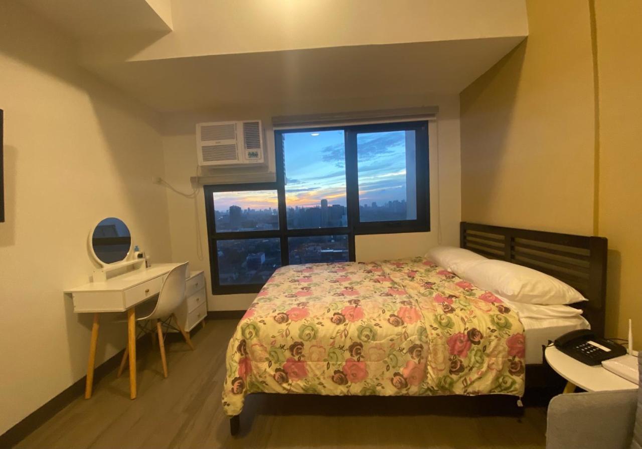 אפרטהוטל קואזון סיטי Cozy Fully Furnished Qc Studio With Skyline View מראה חיצוני תמונה